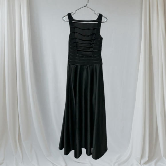 Collections Elegant Long Dress #001 - Picture 11 of 15